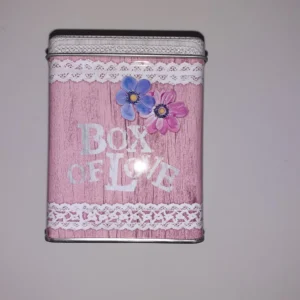 theeblikje box of love